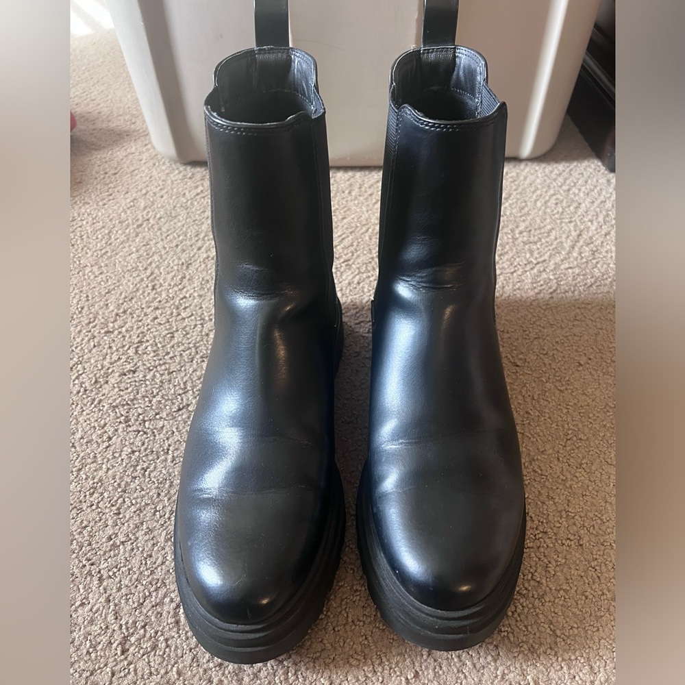 Chelsea boot